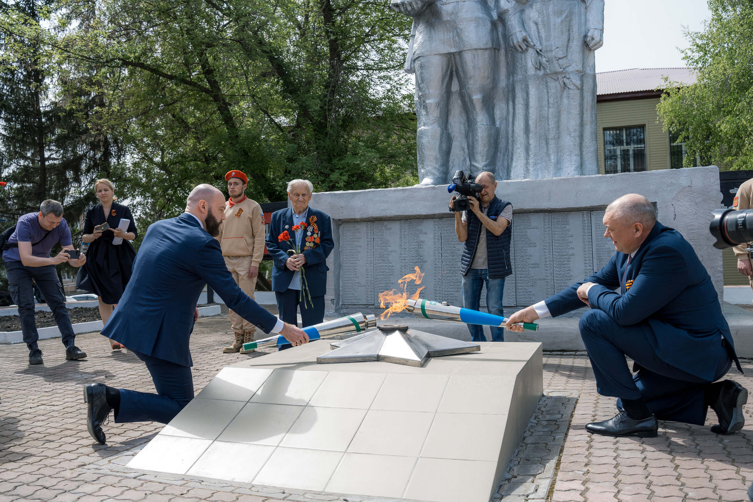 Вечный огонь в селе Сергиевск Самарской области подключен к сетевому газу